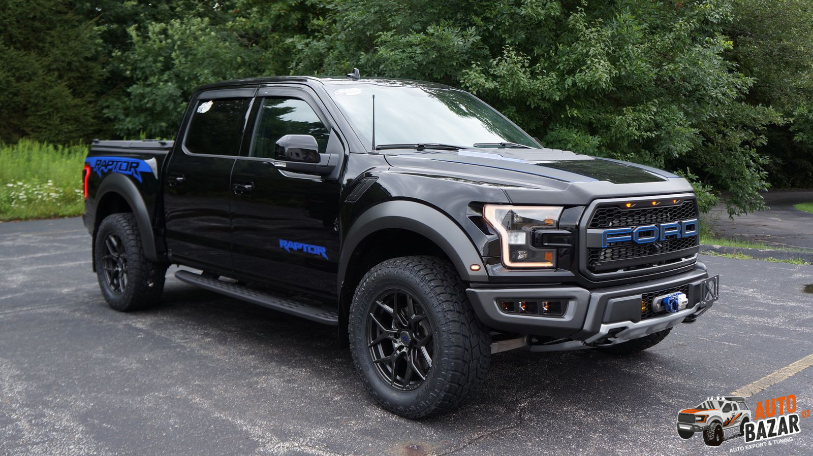 Ford Raptor черный