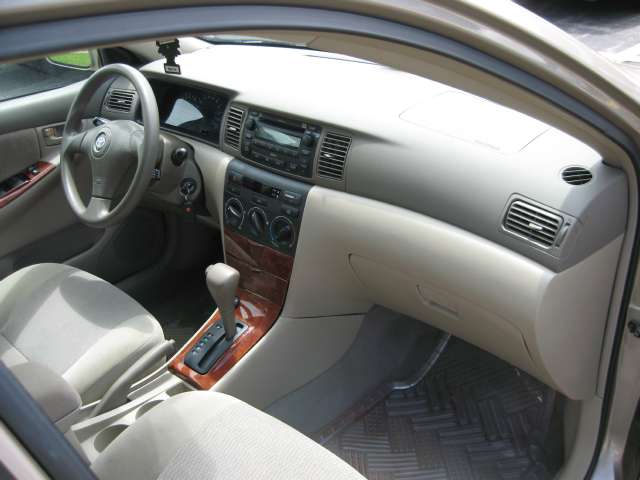 2008 toyota corolla interior