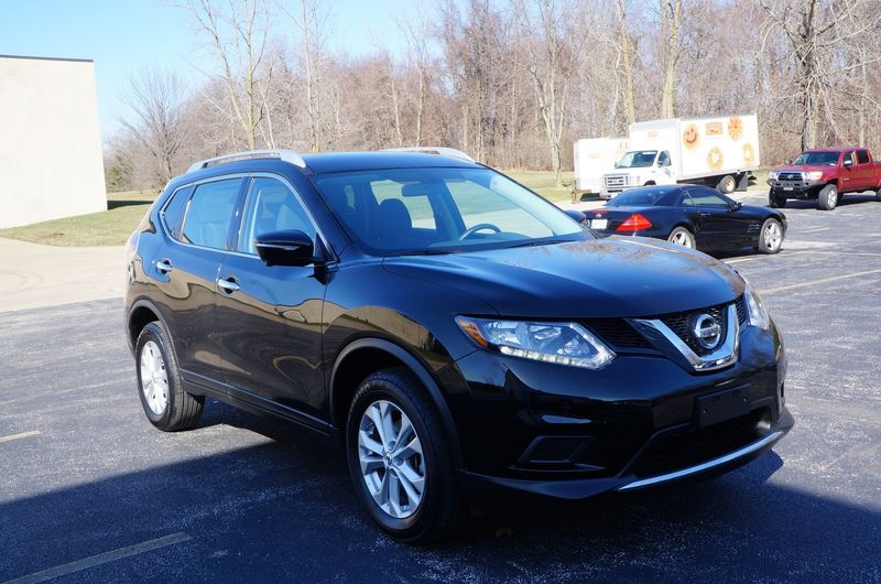 2015 Nissan Rogue AWD SV 4dr Crossover