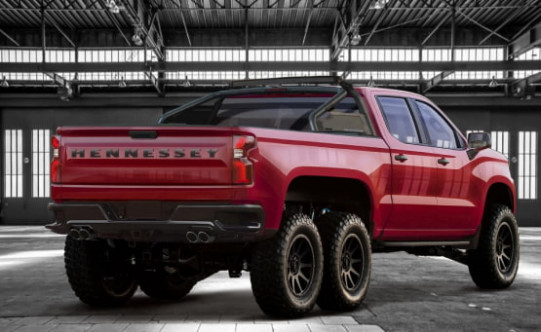 HENNEESSEY CREATES A GOLIATH SIX-WHEEL PICKUP ON THE CHEVROLET SILVERADO BASIS